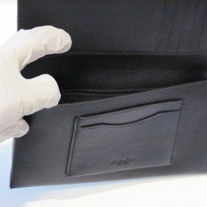 Coach XL pebbled leather universal phone wallet  NWOT